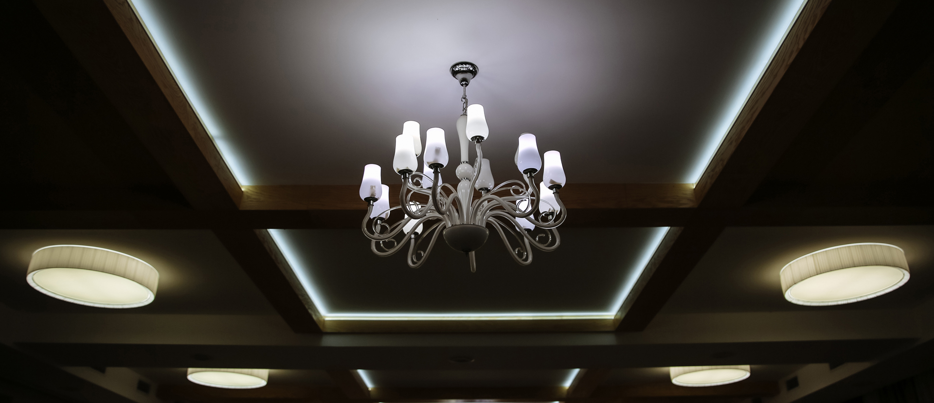 Best Lighting Fixtures Suppliers in Qatar | Lighting Company in Qatar